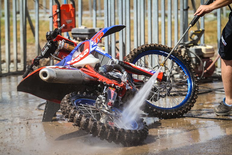 How to Start a Laundry Business in South Africa: From Home Washing to Industrial Success